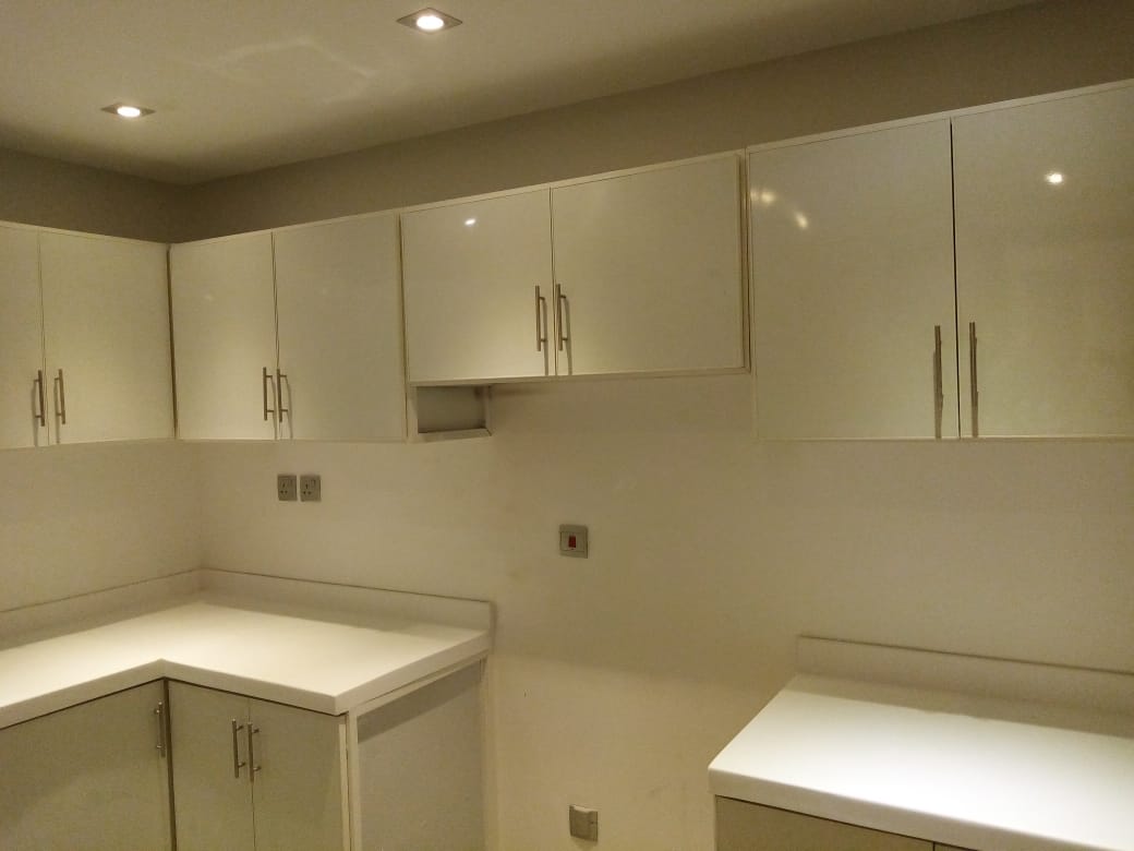 مطابخ المنيوم ودواليب تخزين – 2